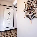 Authentic Flat With Excellent Location In Beyoglu